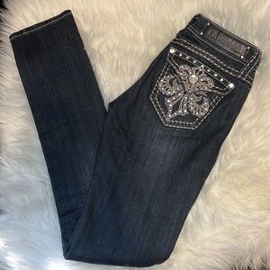 LA Idol USA skinny Jeans with jewelry design on pockets, Size:5 🤍